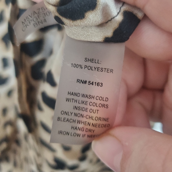 Calvin Klein blouse cheetah leopard print XS - Picture 4 of 5
